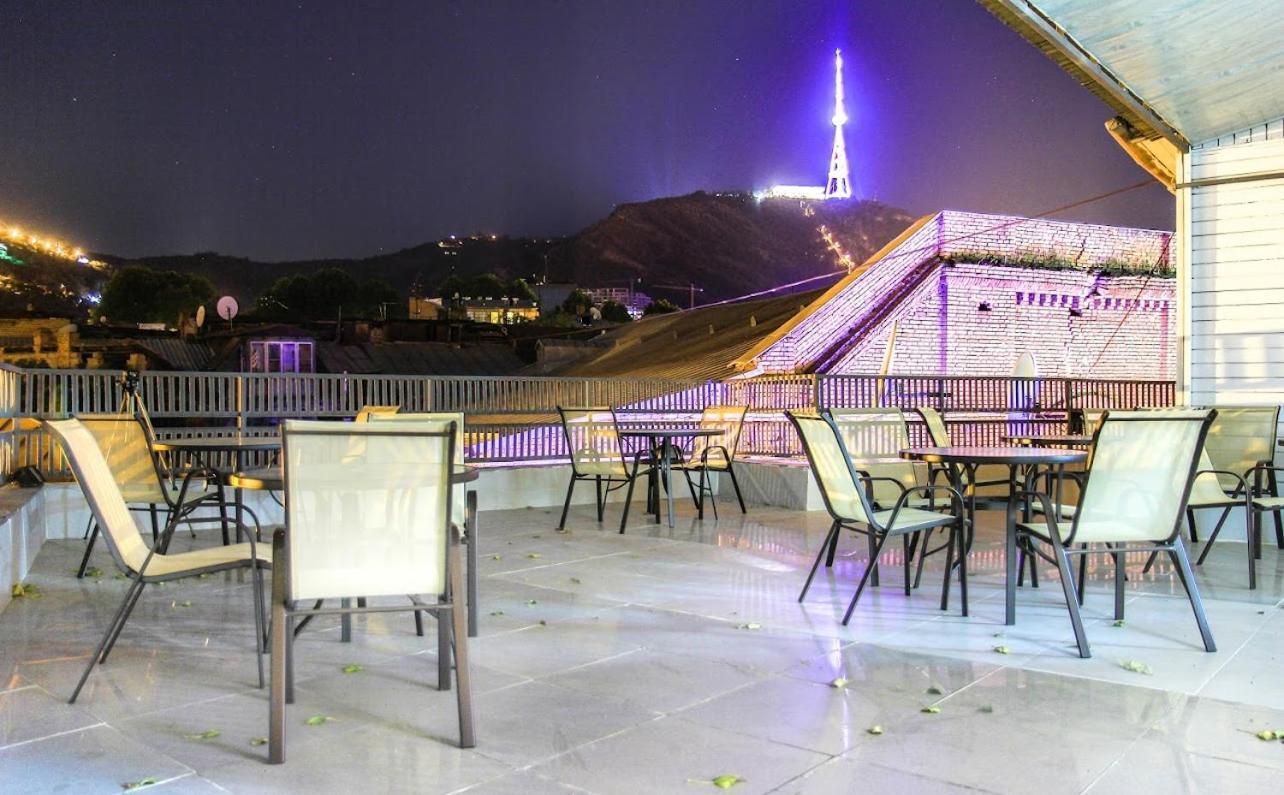Royal Hotel Тбилиси Экстерьер фото