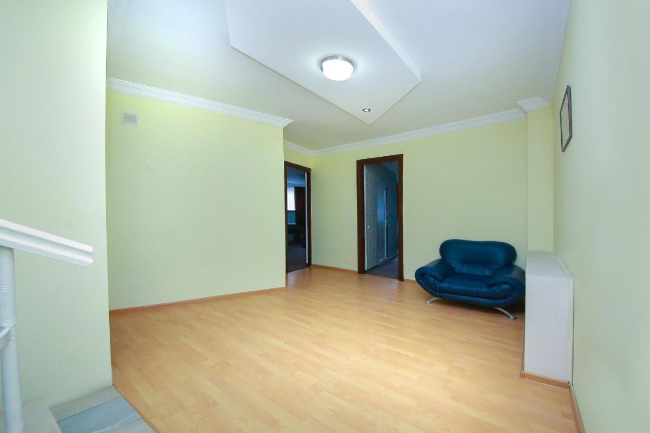 Royal Hotel Тбилиси Экстерьер фото
